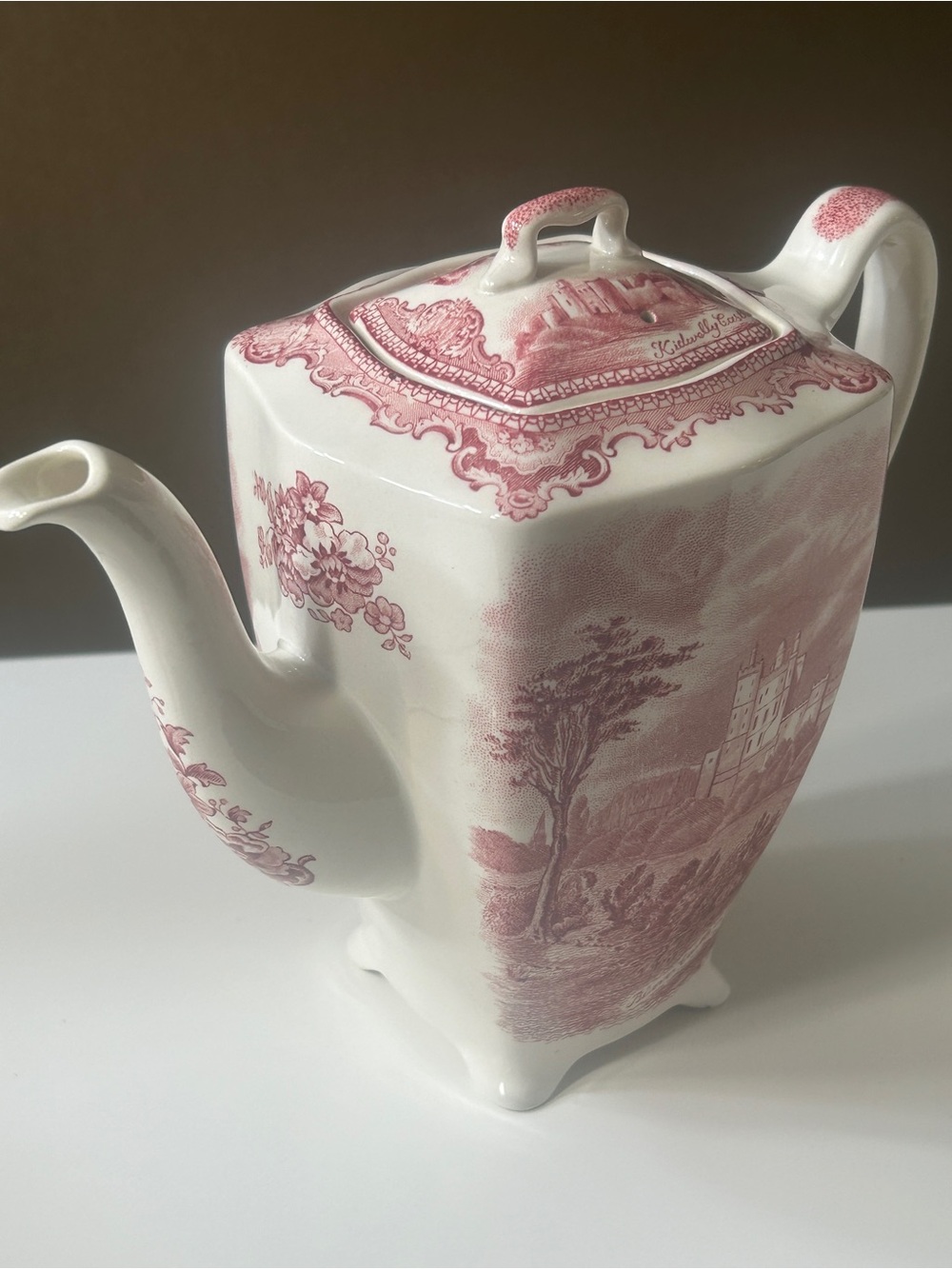 Coffee Pot Old Britain Castles Pink Red Johnson Bros England 7 1/2” Excellent
